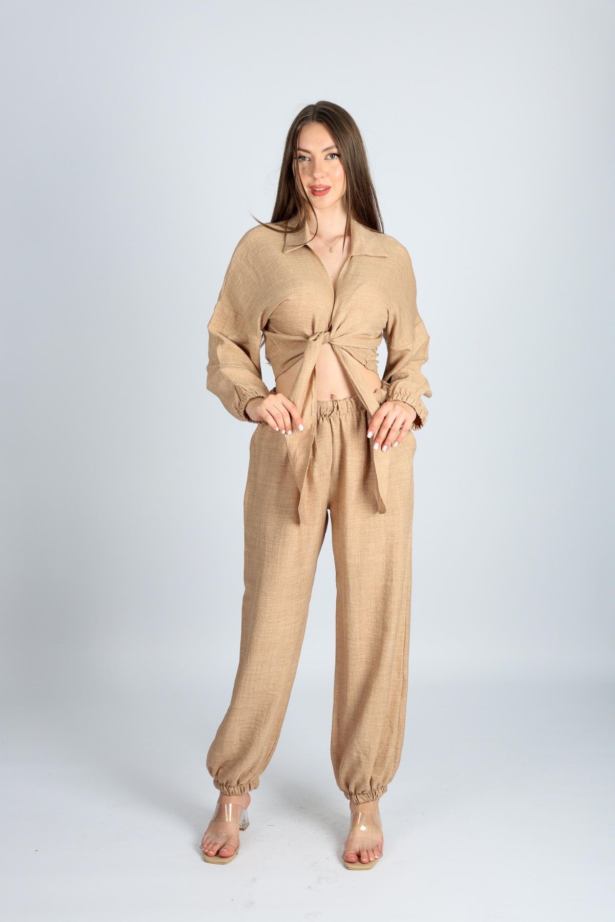Bağlamalı Crop &  Gömlek ve  Lastikli Bol Kesim Pantalon